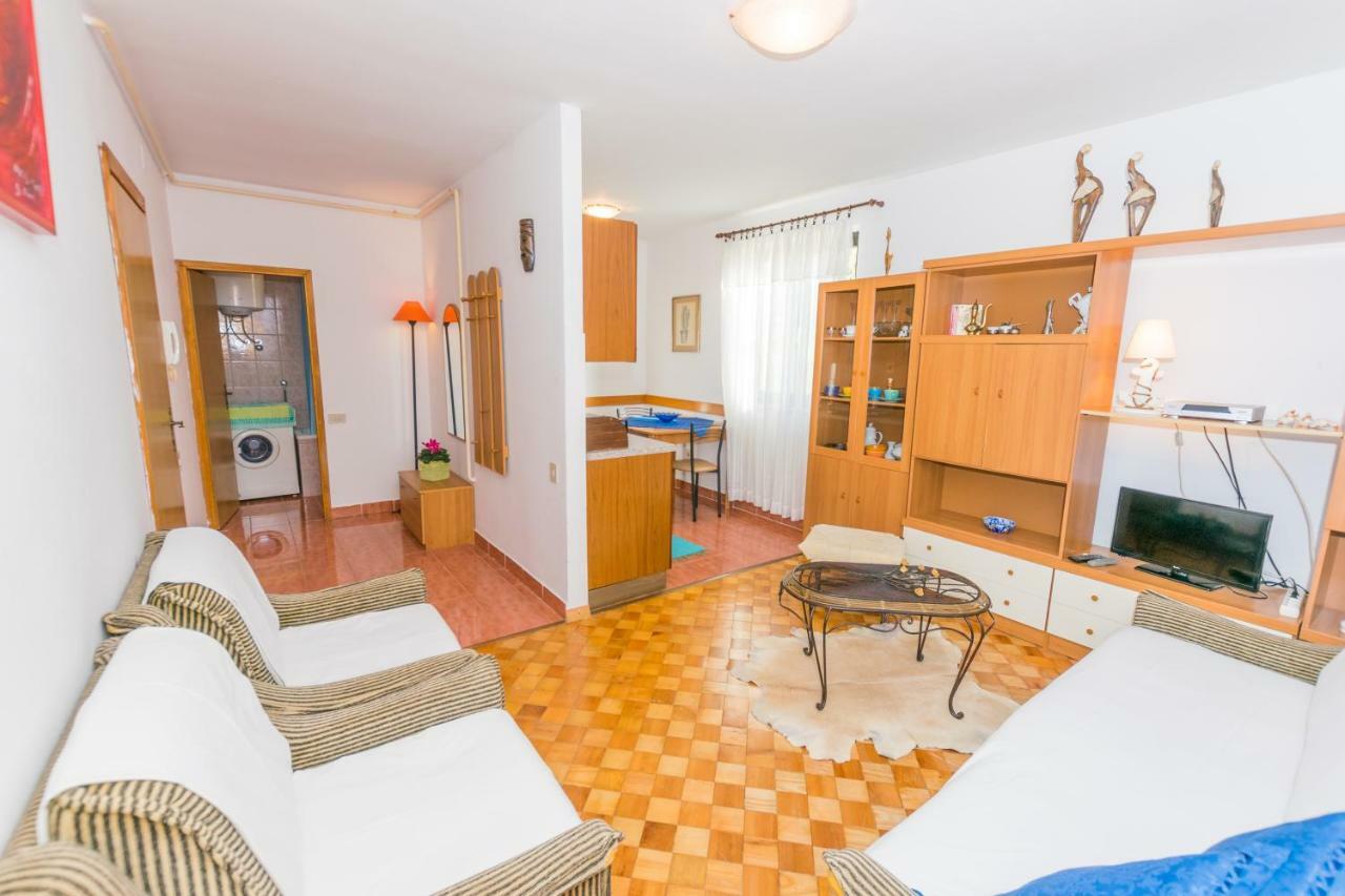 Apartments Mirjana Pula Extérieur photo